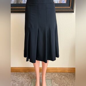 Like New Theory Size 6 Pleated Black Skirt